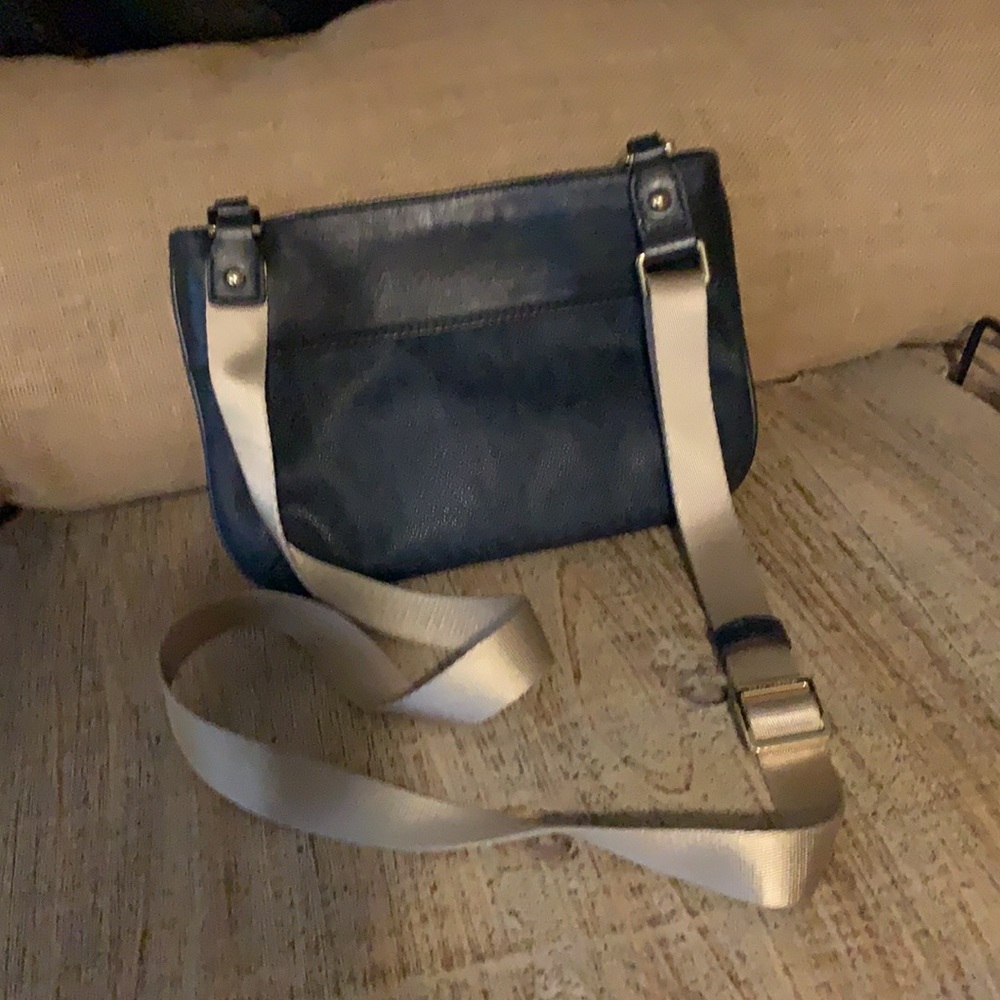 Michael Kors - Picture 3 of 4